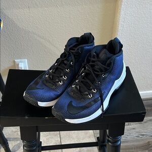 Nike Men's Blue Athletic Shoes 11